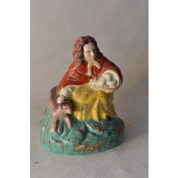 PORCELANOWA FIGURA - KOBIETA Z KOTEM