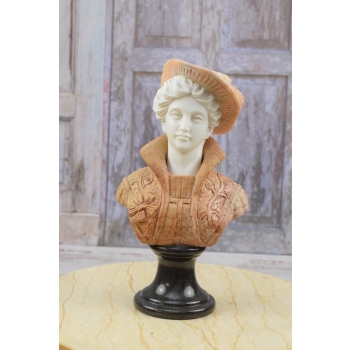 Popiersie Arystokratki - Marmurowa Figura - Dama Kameliowa w Kapeluszu