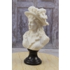Popiersie Arystokratki - Marmurowa Figura - Dama Kameliowa w Kapeluszu