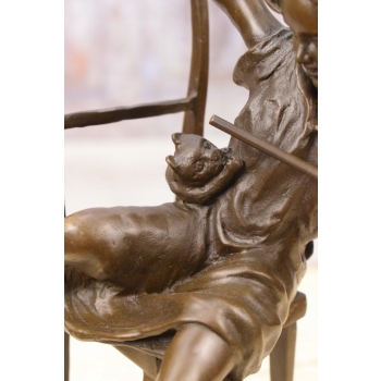 JB Deposee - Dziewczynka na Krześle z Kotkiem - Figura Rzeźba z Brązu
