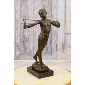 Milo - Młody Nagi Chłopiec z Procą - Figura z Brązu Rzeźba Prezent
