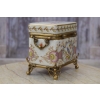 Szkatuła Porcelanowa Okuta Brązem - Kuferek Puzderko - Kwiaty Ptak
