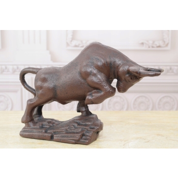 Byk z Żeliwa - Groźny Byk - Figura z Żeliwa - Dekoracja