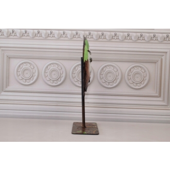 Kolorowa Twarz Buzia - Metalowa Figura Abstrakcja Naum Gabo - Dekoracja