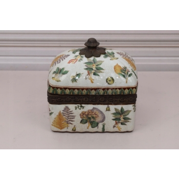 Szkatuła Bomboniera - Porcelana + Brąz - Wieś