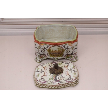 Szkatuła Bomboniera - Porcelana + Brąz - Wieś
