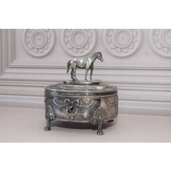Srebrna Myśliwska Cukiernica - Koń Carska Rosja 84 Srebro 658g Unikat