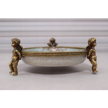 Porcelanowa Patera Okuta Brązem - Trzy Amorki Anioły Secesja