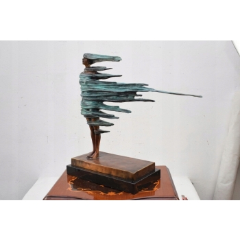 Salvador Dali Abstrakcja - Kobieta na Wietrze - Figura Rzeźba z Brązu