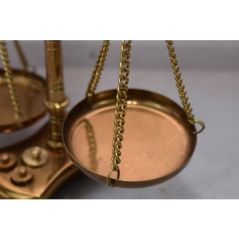 Waga Szalkowa z Mosiądzu - Mosiądz - Waga Jubilerska z Odważnikami Ozdoba