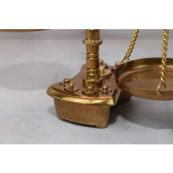 Waga Szalkowa z Mosiądzu - Mosiądz - Waga Jubilerska z Odważnikami Ozdoba