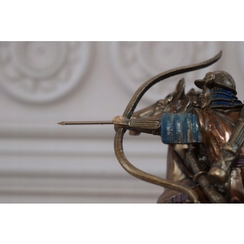Japoński Samuraj Na Koniu - Łucznik - Figurka Statuetka - Dekoracja