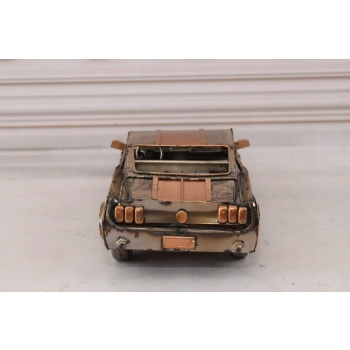 Metalowy Model Ford Mustang - Zabytkowy Samochód - Vintage
