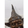 Siedzący Śmieszny Skrzat - Gnom Troll - Figura Rzeźba z Brązu Ogród Ozdoba
