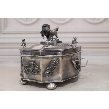 Srebrna Myśliwska Cukiernica - Pies z Kaczka - Carska Rosja 84 Srebro