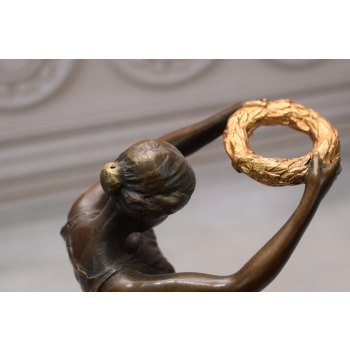 Kobieta z Wieńcem Laurowym - Figura z Brązu - Dekoracja Ozdoba