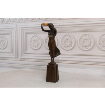 Kobieta z Wieńcem Laurowym - Figura z Brązu - Dekoracja Ozdoba