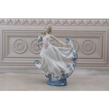 Porcelanowa Tancerka - Biała Suknia - Figura Porcelana - Prezent