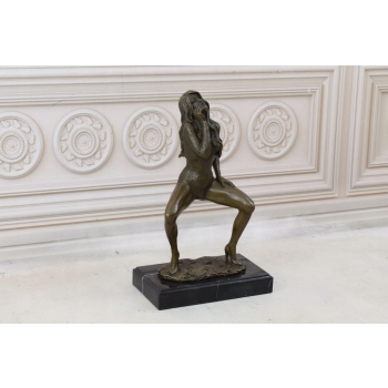 Akt Kobiety - Rozkraczona Kobieta w Szpilkach - Figura z Brązu - Erotyk
