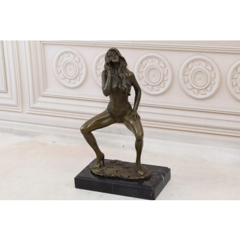 Akt Kobiety - Rozkraczona Kobieta w Szpilkach - Figura z Brązu - Erotyk