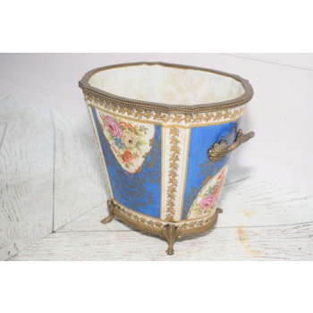 Porcelanowy Wazon - Waza - Niebieska - Kolorowe Kwiaty - sygn - Brąz