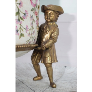 Porcelanowa Szkatuła - Waza - Porcelana + Brąz - Trzech Arystokratów Ozdoba