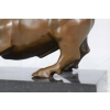 Byk z Wall Street Giełda Hossa Bitcoin XRP Kryptowaluty - Figura z Brązu