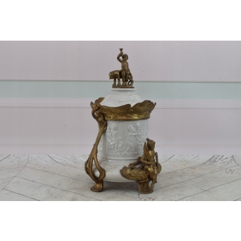 Pałacowy Porcelanowy Wazon z Przykrywką - Biała Waza - Porcelana + Brąz