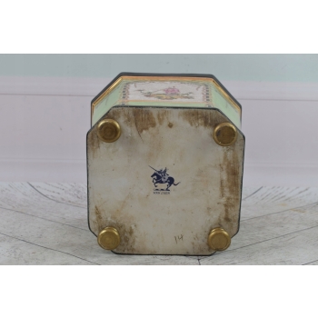 Porcelanowa Waza - Wazon Donica - Porcelana - Japońskie Zdobienia - Prezent