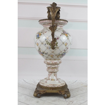 Biały Porcelanowy Wazon Secesja - Amfora Waza - Porcelana + Brąz - Kwiaty