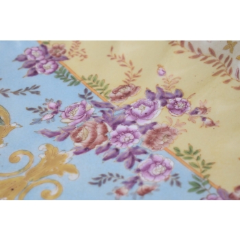 Cztery Amory Trzymające Patere - Patera Porcelana + Figury z Brązu