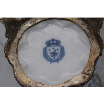 Porcelanowy Wazon - Amfora Waza - Porcelana + Brąz - Kwiaty Ważka - Ozdoba