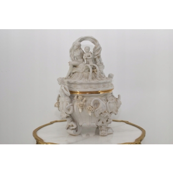 Porcelanowa Berlinka - Waza Porcelana na Zupę - Kobiety Nimfy - Dekoracja