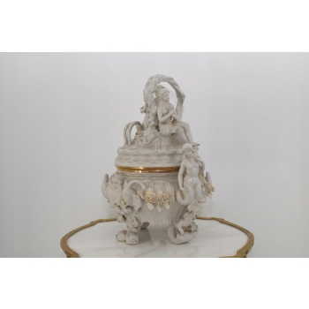 Porcelanowa Berlinka - Waza Porcelana na Zupę - Kobiety Nimfy - Dekoracja