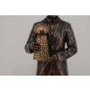 Figurka Nikola Tesla - Trzymający Model Wieży - Rzeźba Statuetka Prezent