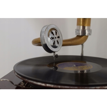 Gramofon - Patefon - 8 Kat - Mahoń - Sprawny - Zdobienia Tuba Rzeźbiona