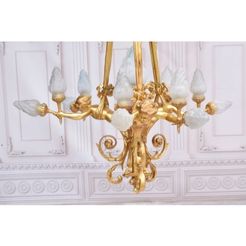 Królewski Postaciowy Żyrandol z Brązu Złoconego + 13 żarówek - Lampa 120cm