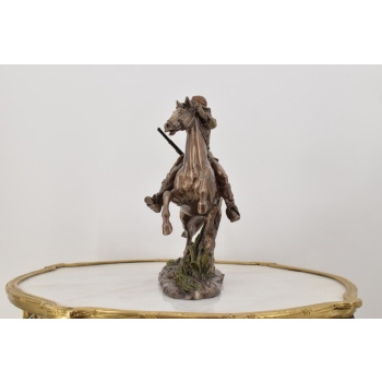 Apacz Na Koniu - Indianin - Indiańska Figura - Rzeźba Statuetka - Ozdoba