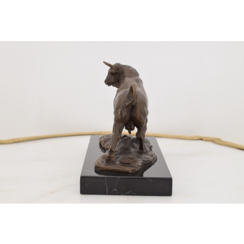 Byk Taurus Symbol Siły Hossa Giełda - Figura z Brązu Rzeźba
