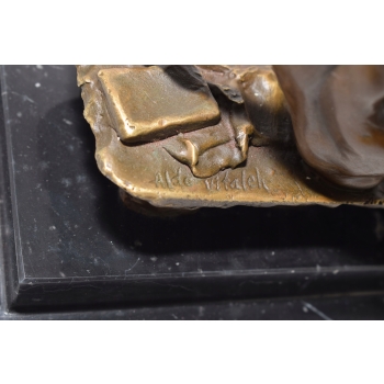 Siedząca Kobieta w Kapeluszu - Akt - Erotyczna Figura Rzeźba z Brązu