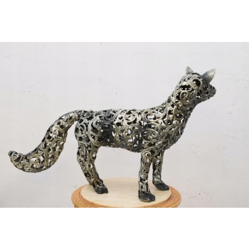 Groźny Metalowy Szary Lis - Metalowa Figura Vintage - Rękodzieło