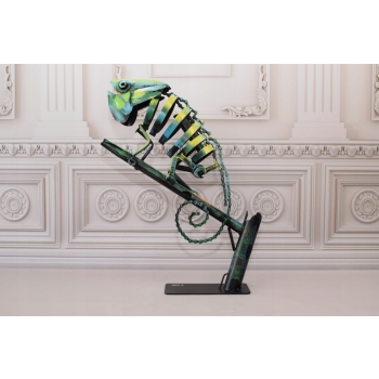 Nowoczesny Kameleon - Metalowa Figura Naum Gabo - Sztuka Współczesna