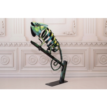 Nowoczesny Kameleon - Metalowa Figura Naum Gabo - Sztuka Współczesna