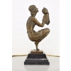 Kleopatra z Jajem - Jajo Kleopatry - Figura Rzeźba z Brązu - Oblivine