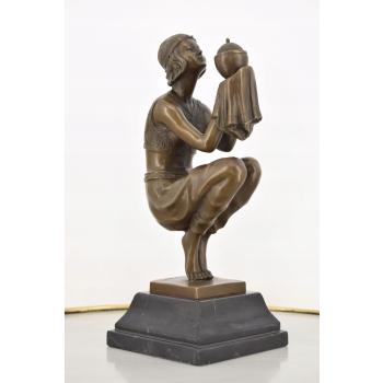 Kleopatra z Jajem - Jajo Kleopatry - Figura Rzeźba z Brązu - Oblivine