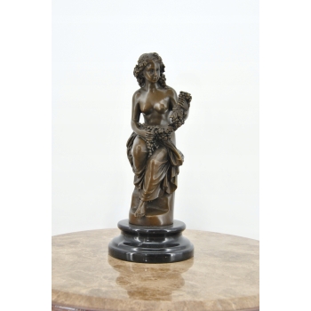 Kobieta z Winogronem - Winogrono - Figura Rzeźba z Brązu - Dekoracja Ozdoba