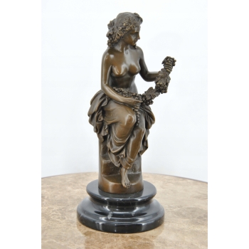 Kobieta z Winogronem - Winogrono - Figura Rzeźba z Brązu - Dekoracja Ozdoba