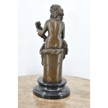 Kobieta z Winogronem - Winogrono - Figura Rzeźba z Brązu - Dekoracja Ozdoba