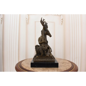 Diana Artemida z Jeleniem - Rzymska Bogini Łowów - Figura z Brązu Mitologia