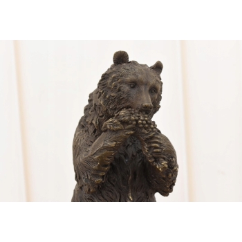 Niedźwiedź z Winogronem - Miś Grizzly Figura Rzeźba Brąz Prezent Dekoracja